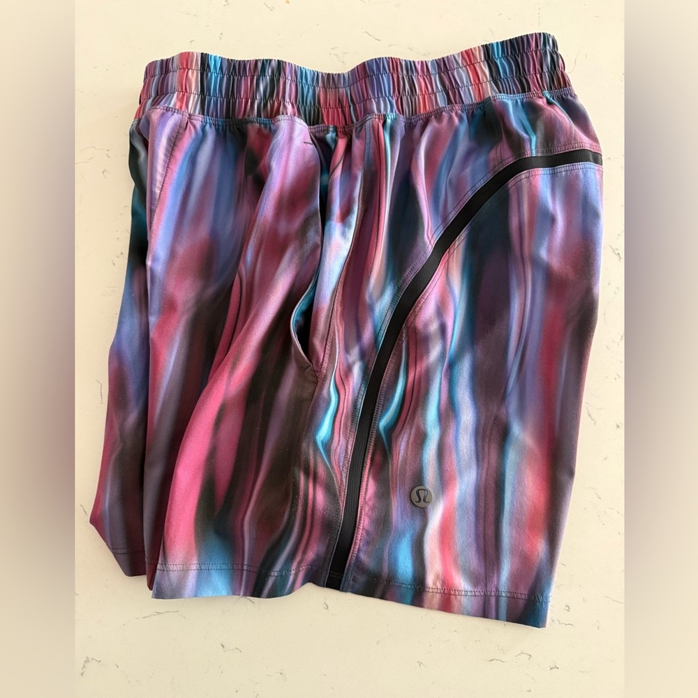 Lululemon Pace Breaker Linerless Short Multicolor Athletic Shorts Sz XS men’s 5”